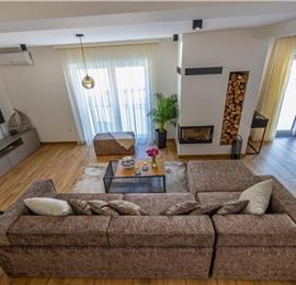 5 bedroom villa with pool near Crikvenica, sleeps 10